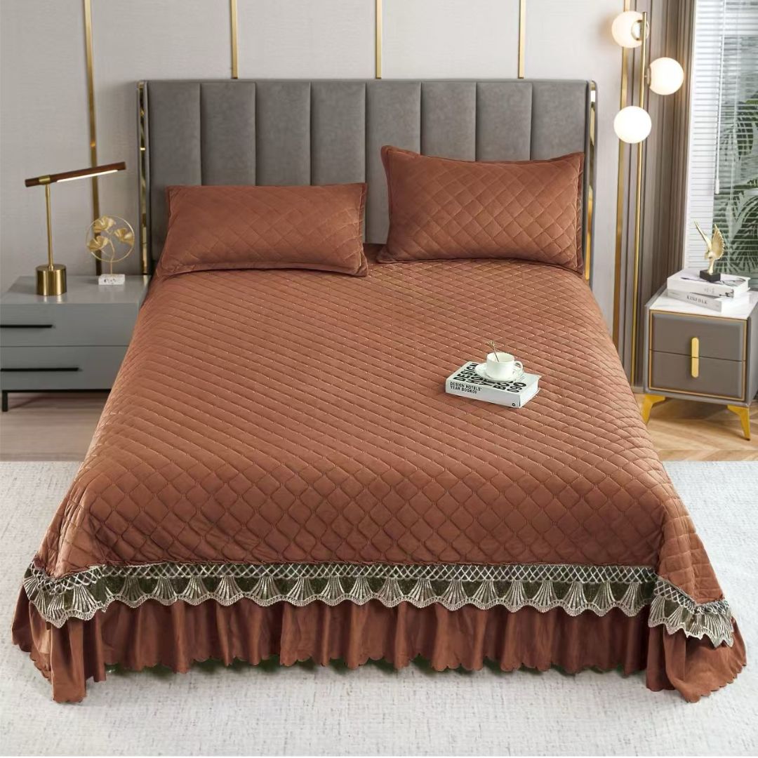 Cuvertura de Pat din Catifea – Set 3 Piese | Eleganta si Rasfat la Superlativ | COD 0122-TL