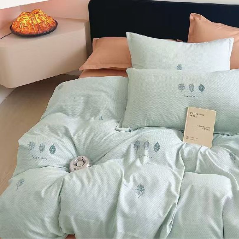 Lenjerie de Pat din Bumbac Satinat – Set 6 Piese | Confort si Eleganta pentru Somnul Tau | COD 0553-CF