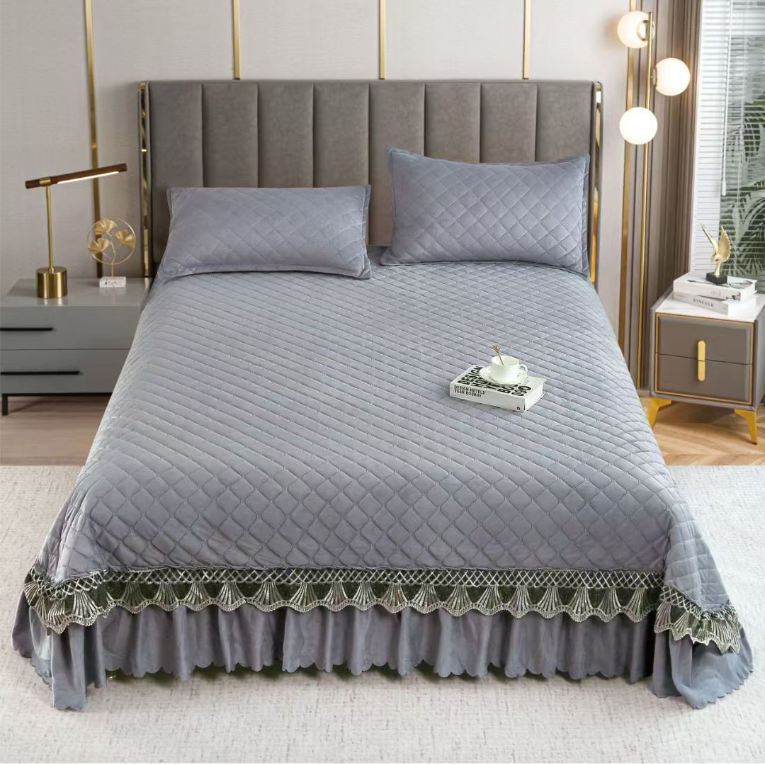 Cuvertura de Pat din Catifea – Set 3 Piese | Eleganta si Rasfat la Superlativ | COD 0125-TL