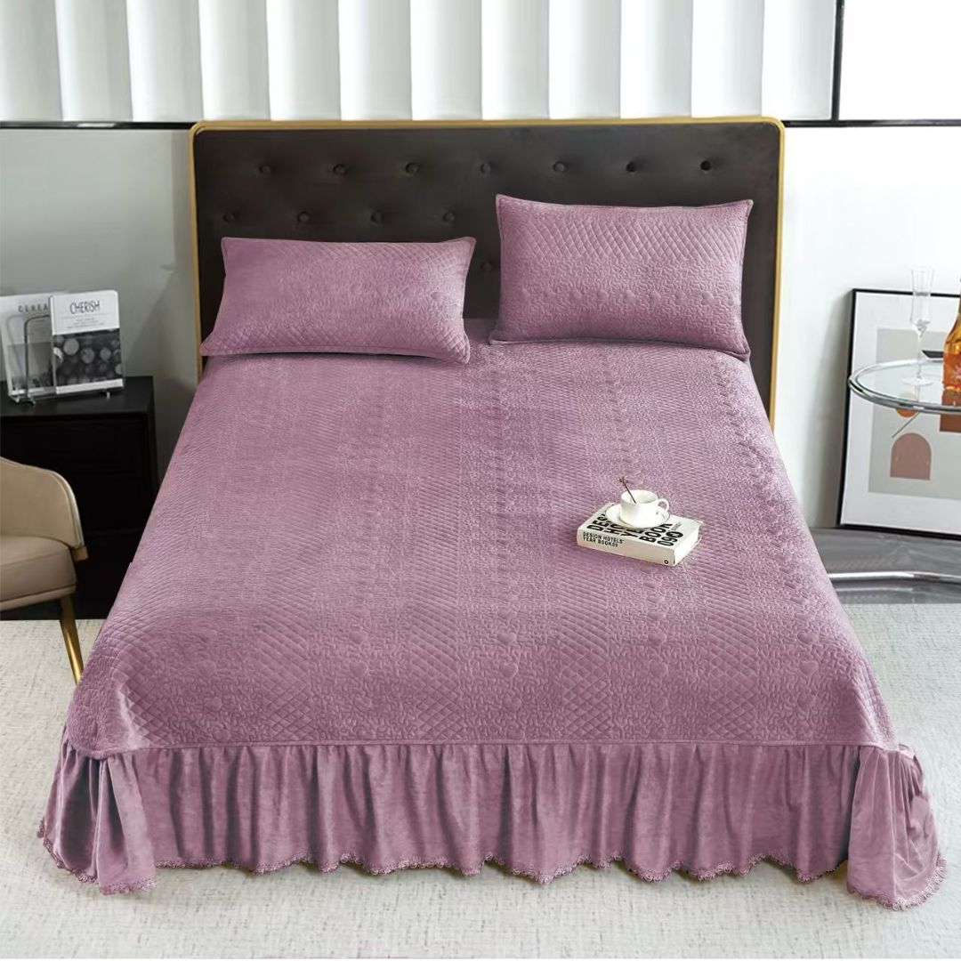 Cuvertura de Pat din Catifea – Set 3 Piese | Eleganta si Rasfat la Superlativ | COD 0111-TL