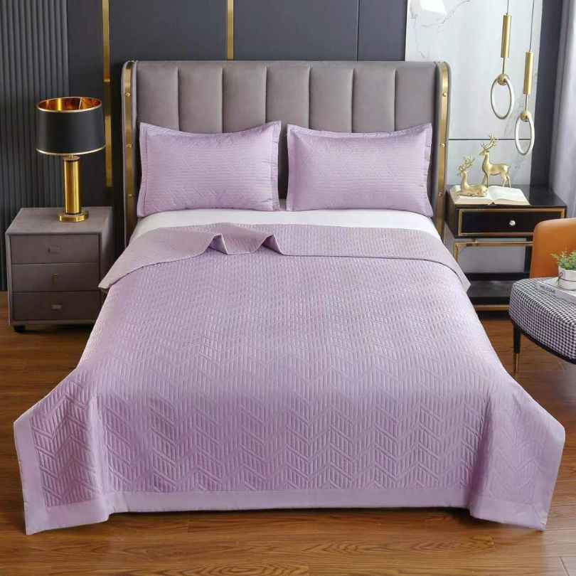 Cuvertura de Pat din Matase – Set Elegant de 3 Piese | Rasfat si Stil in Dormitorul Tau | COD 0094-TL