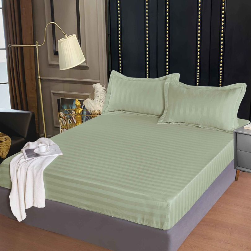 Husa de Pat Damasc cu Elastic – 3 Piese pentru un Somn Confortabil | COD 0322-PR