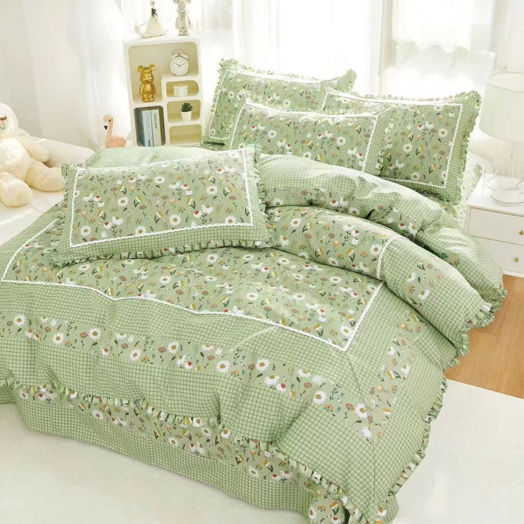 Lenjerie de Pat Bumbac Finet Brodat – Set 4 Piese | Eleganta si Rasfat pentru Somnul Tau | COD 0114-V