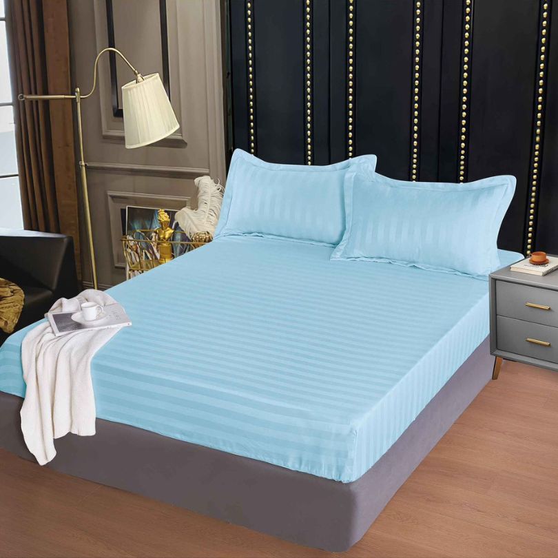 Husa de Pat Damasc cu Elastic – 3 Piese pentru un Somn Confortabil | COD 0319-PR