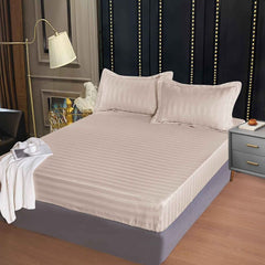 Husa de Pat Damasc cu Elastic – 3 Piese pentru un Somn Confortabil | COD 0315-PR