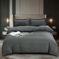 Lenjerie de Pat Damasc – Set 4 Piese | Eleganta si Confort in Dormitorul Tau | COD 0378-SI