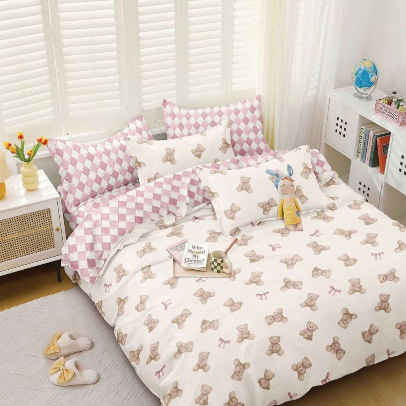 Lenjerie de Pat Bumbac Satinat – Set 4 Piese, Moale, Eleganta și Confortabila | 1017-SI