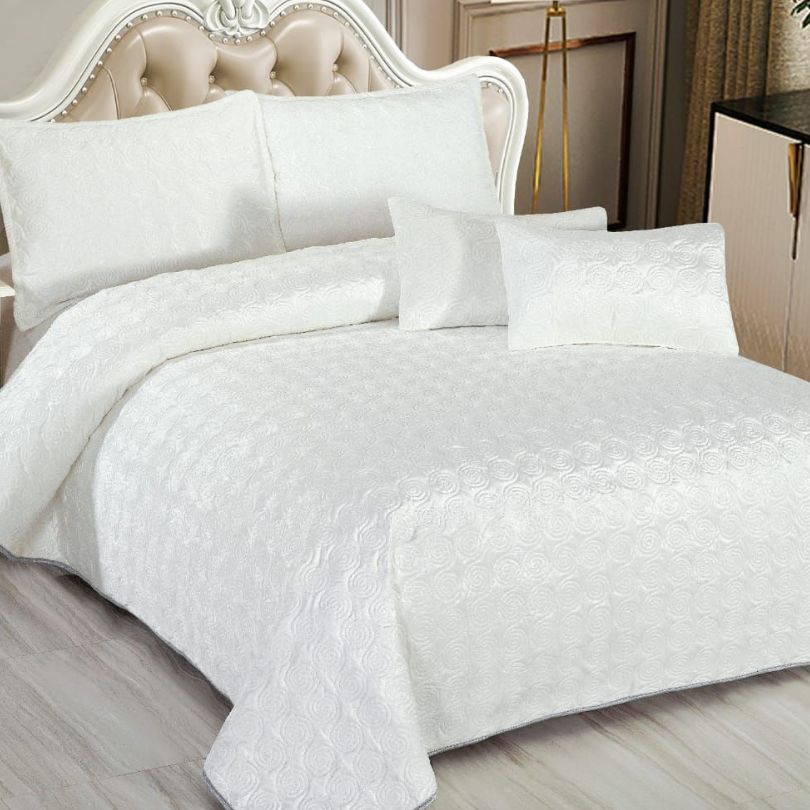 Cuvertura de Pat din Catifea – Set 5 Piese pentru Eleganta si Rasfat in Dormitor | COD 0477-CF
