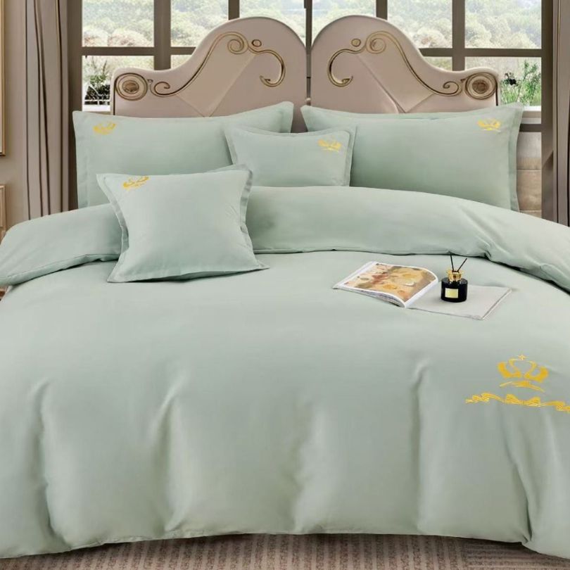Lenjerie de Pat 6 Piese din Bumbac Neted cu Broderie – Eleganta si Confort Desavarsit | COD 0466-CF