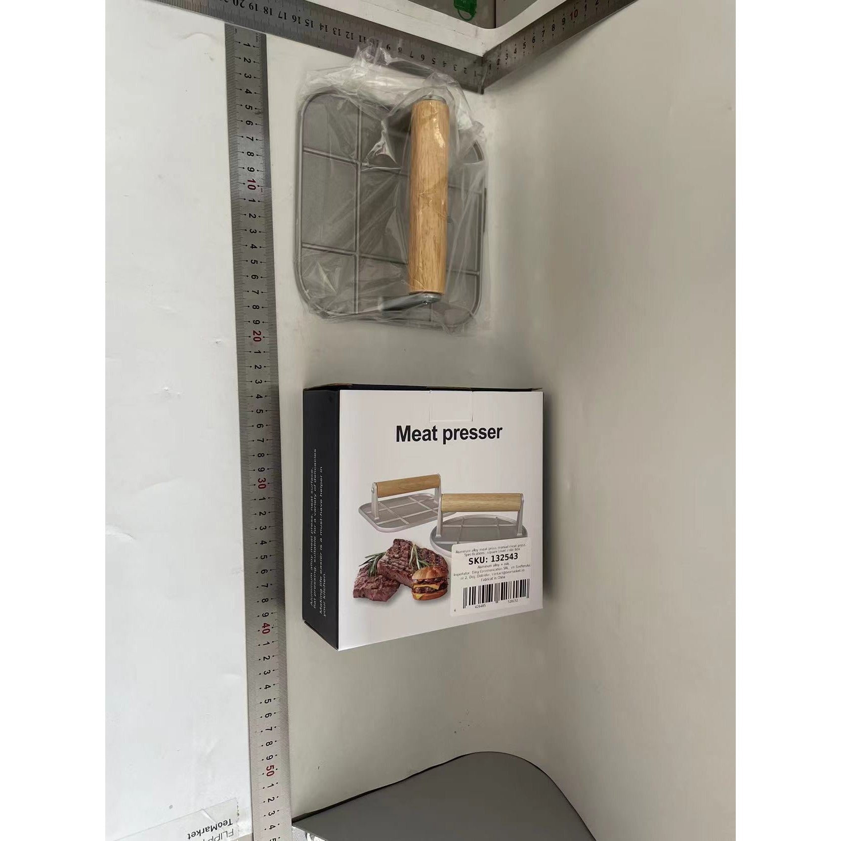 Presa Manuala pentru Carne, Flippy, din Aliaj de Aluminiu, Maner din Lemn, Presa pentru Burgeri, Usor de Curatat si Folosit, Patrata, 16x16x6 cm, Gri