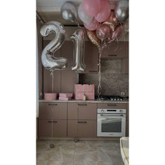 Balon din Folie Metalizata, Flippy, Figurina Cifra, Tema Aniversare 40 cm, Ambalaj Individual, Pai inclus, Umflare cu Aer sau Heliu, Argintiu, Cifra 1
