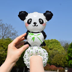 Balon din Folie Metalizata, Flippy, Figurine Animalute, Tip Bratara, Model Panda, Ambalaj Individual, Pai Inclus, Umflare cu Aer sau Heliu, Alb-Negru