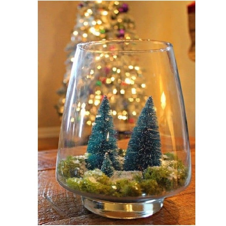 Brad artificial de craciun, ornament pentru masa, pe suport lemn, 20 cm inaltime, Verde inzapezit