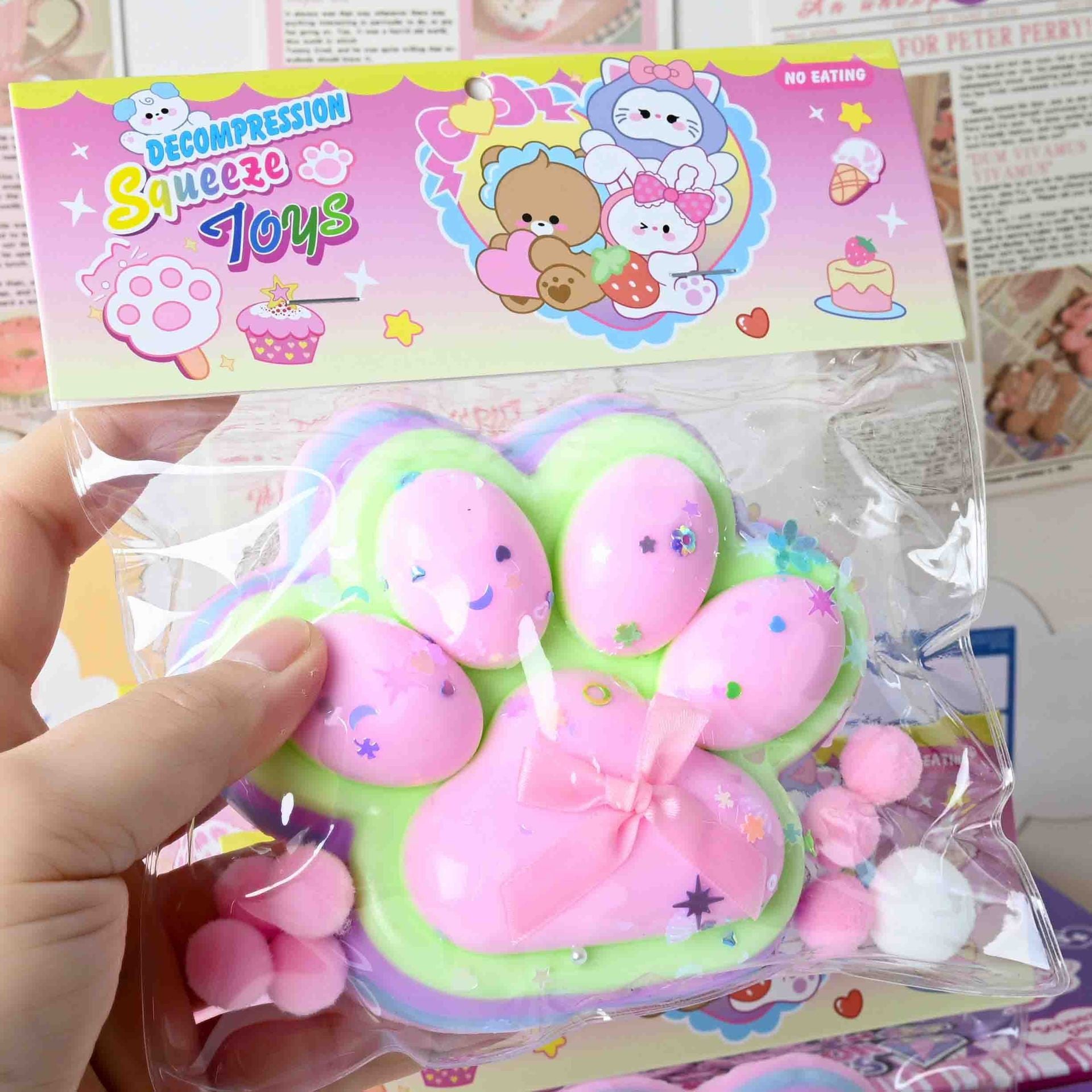 Jucarie Antistres Squishy, Flippy, cu Revenire Lenta, Model Labuta de Pisica YY1005, 220g, 12.5 x 10.5 cm, Squeeze Pinch Family, Ambalaj Transparent, Roz-Curcubeu