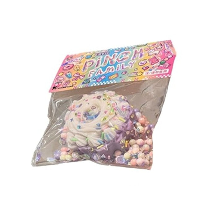 Jucarie Antistres Squishy, Flippy, cu Revenire Lenta, Squeeze Pinch Family, Model Prajitura, 8x8 cm, 90g, Ambalaj Transparent, Multicolor