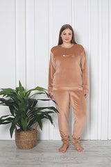 Pijama dama catifea batal – eleganta si confort pentru femei cu stil