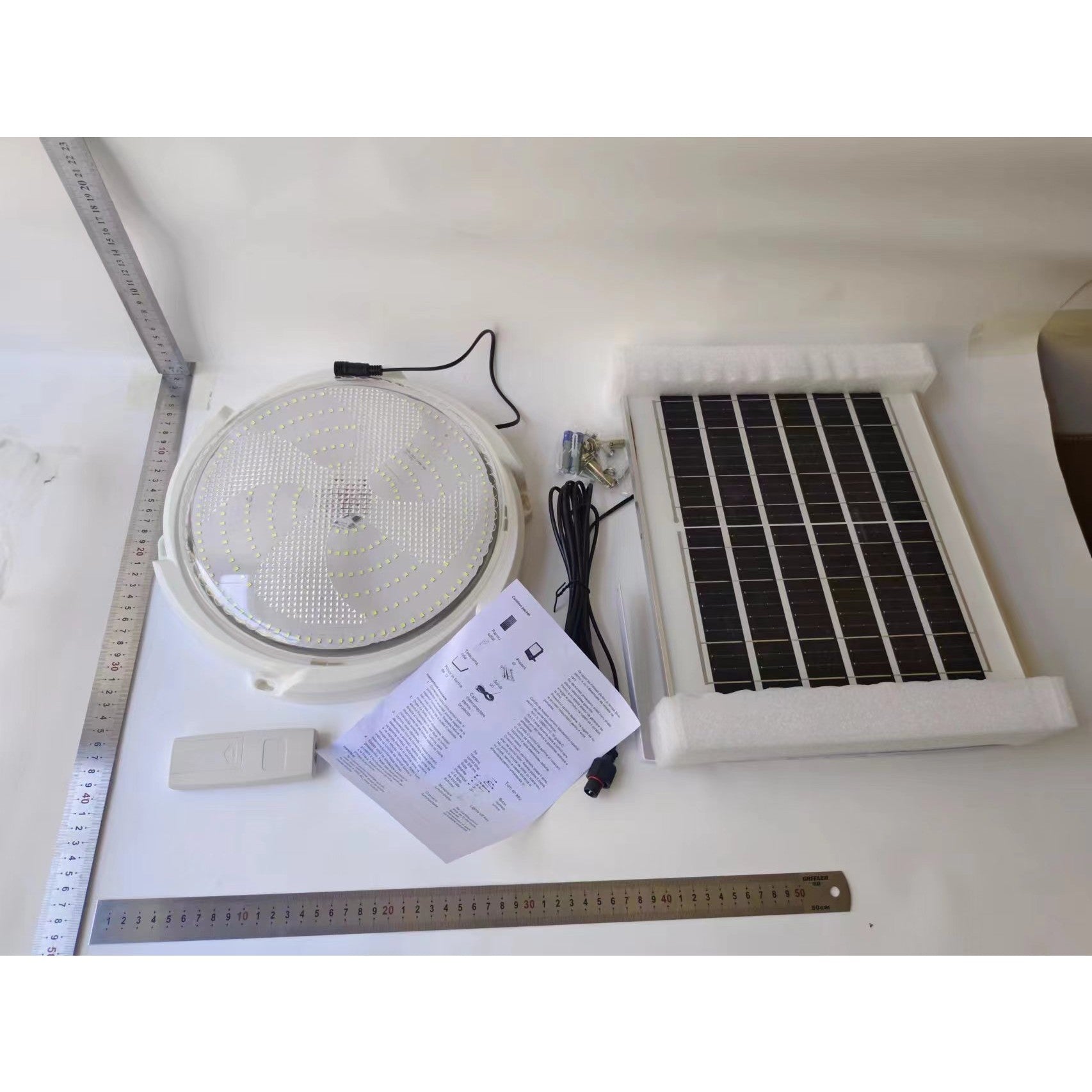 Plafoniera solara Flippy, 200 W, diametru 320 MM, cu telecomanda, Lungime prelungitor: 4.6 m, alb rece