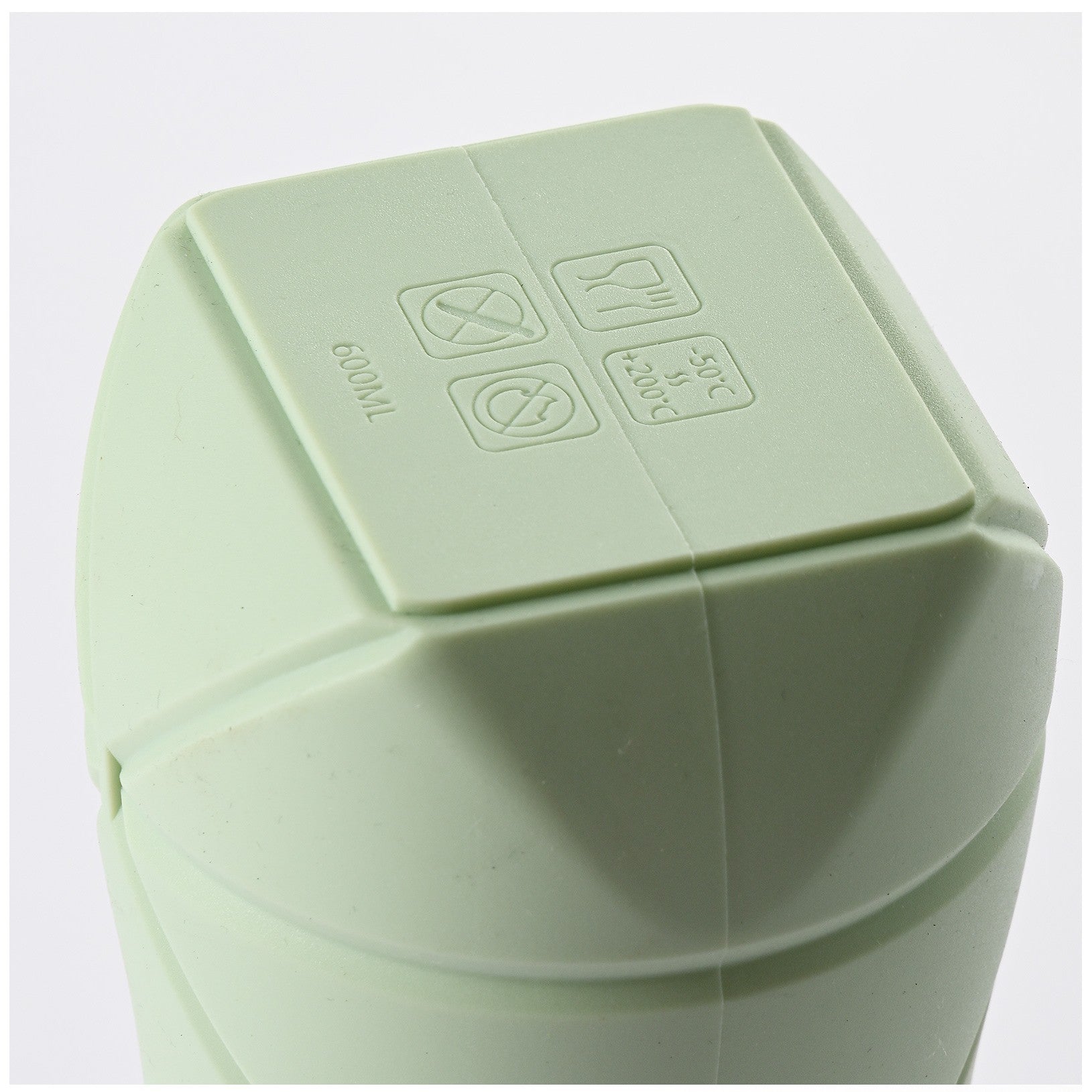 Sticla de apa pliabila Flippy, din silicon,reutilizabila, rezistenta la temepreturi ridiate, usor de depozitat si carat, 22 x 7.8 cm, 600 ml, verde