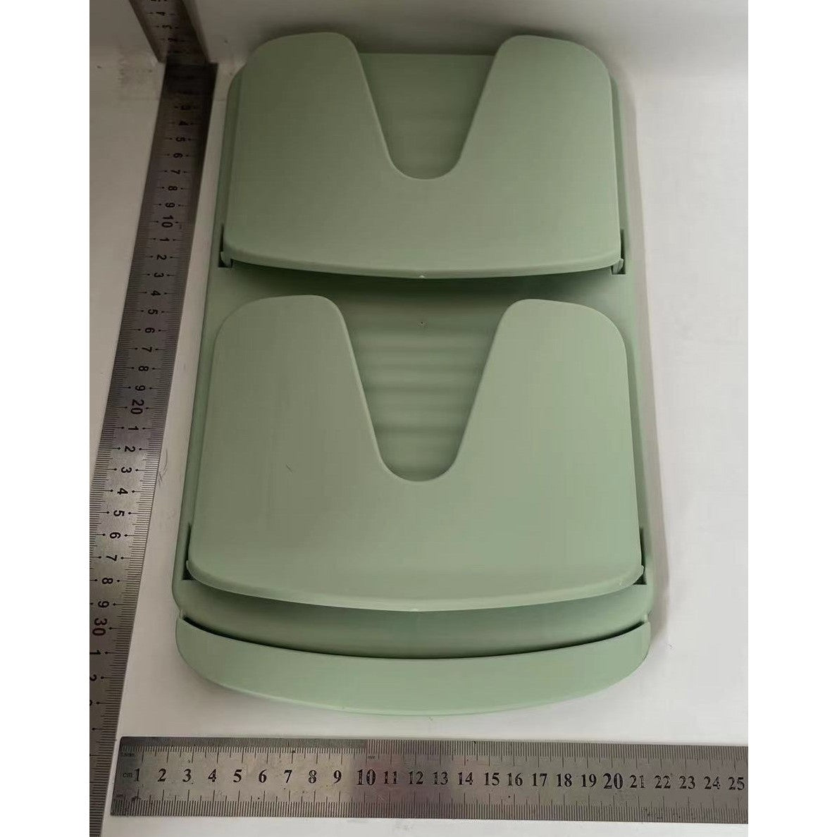 Suport de Bucatarie, Flippy, pentru Capace/Tocatoare, din Plastic, Colectare Apa Scursa, Montare fara Perfoarare, 33.3 x 20.7 x 3.5 cm, Verde